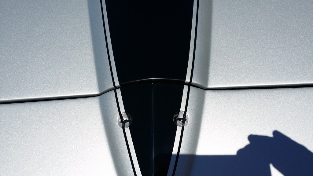 closeup richtone HDR Corvette black design